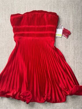 Taylor Dresses Red Strapless Pleated Party Dress